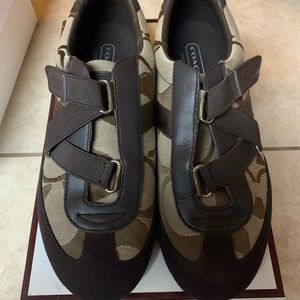 Brown coach shoes size 9.